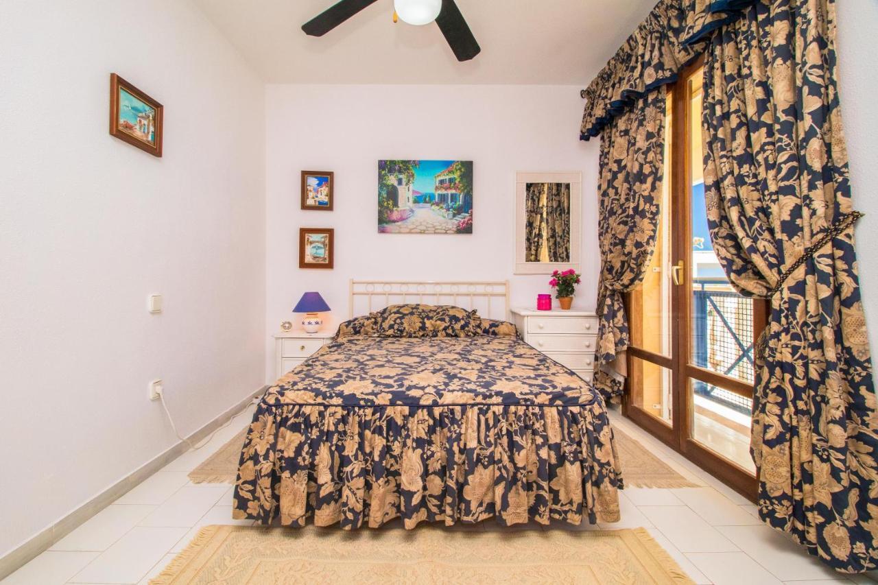 טורבייחה Nice House With Tennis Court,Sports And Playground מראה חיצוני תמונה