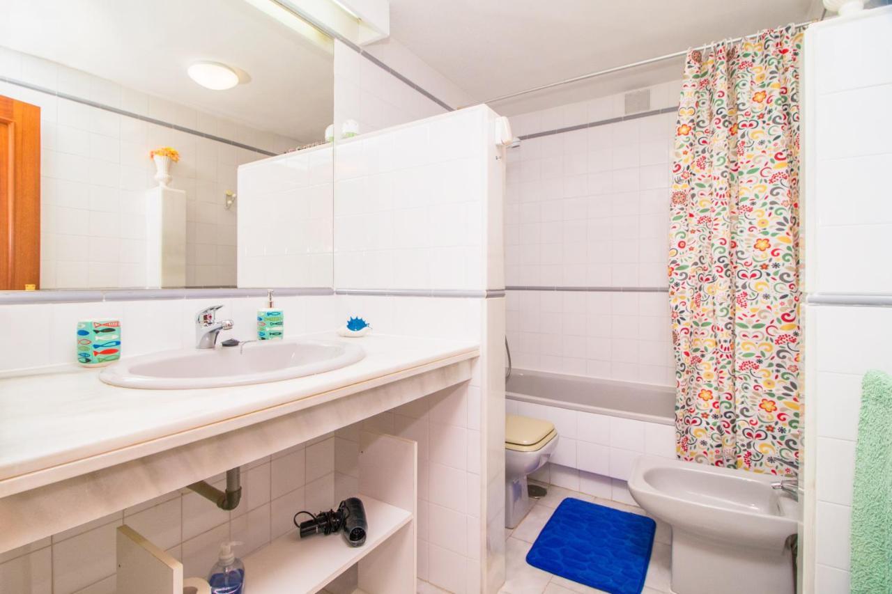 טורבייחה Nice House With Tennis Court,Sports And Playground מראה חיצוני תמונה