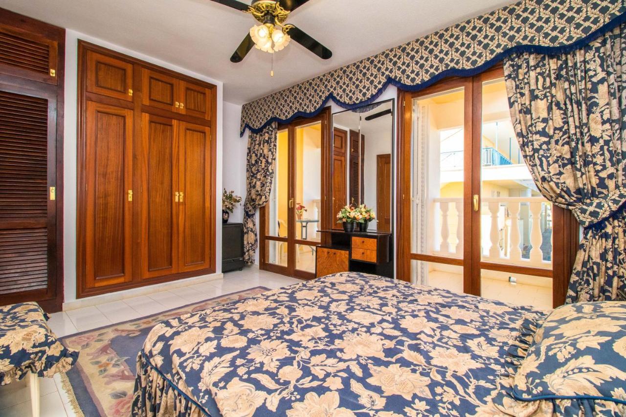 טורבייחה Nice House With Tennis Court,Sports And Playground מראה חיצוני תמונה